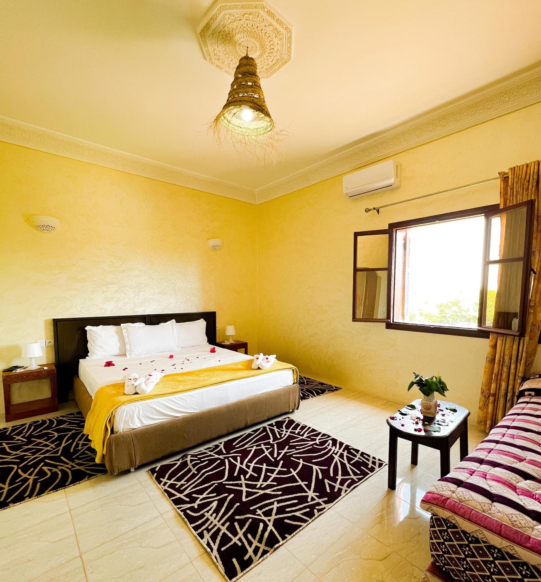 Guest House Qodwa Sidi Abdallah Ghiat Exterior photo