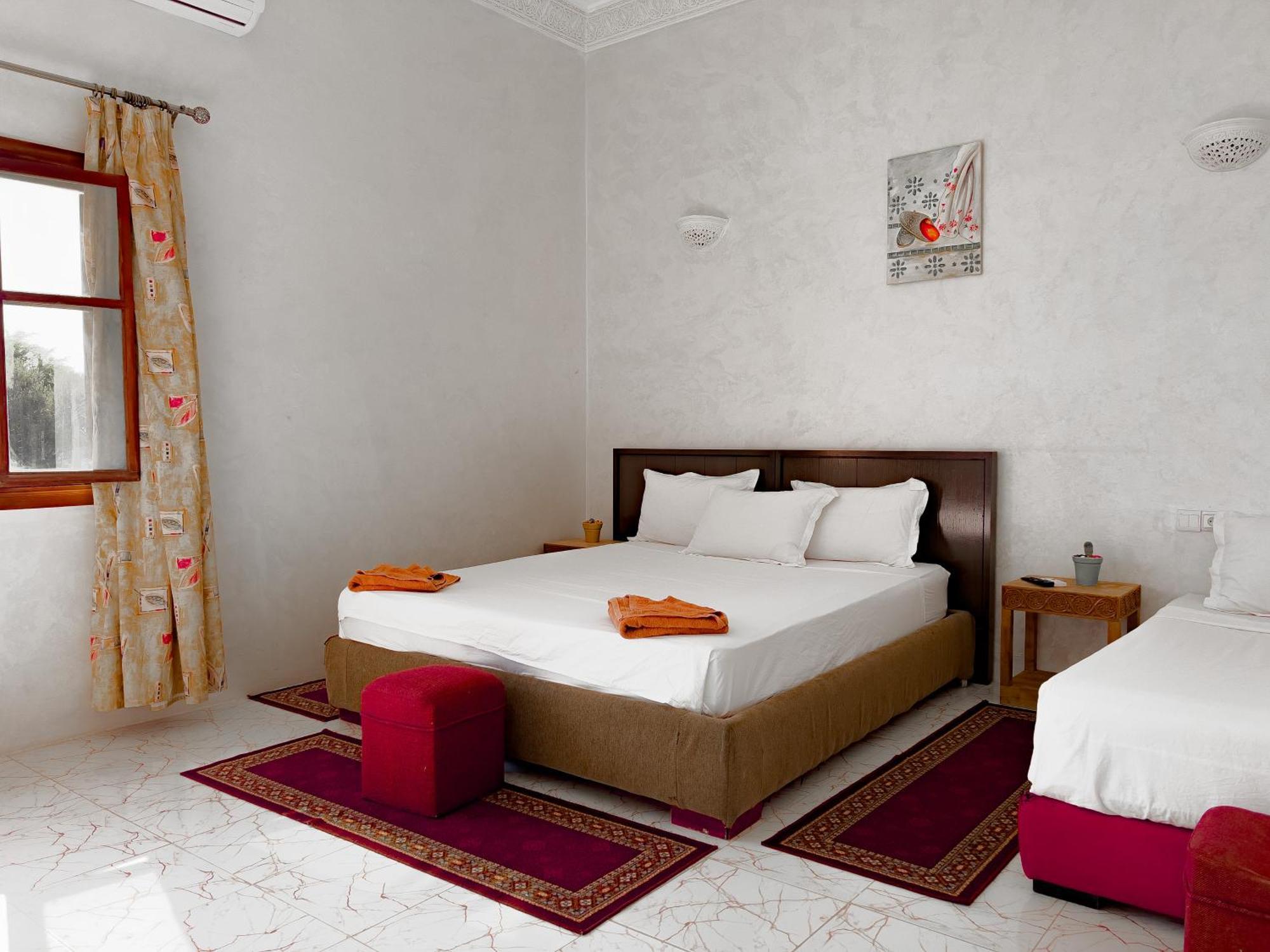 Guest House Qodwa Sidi Abdallah Ghiat Exterior photo