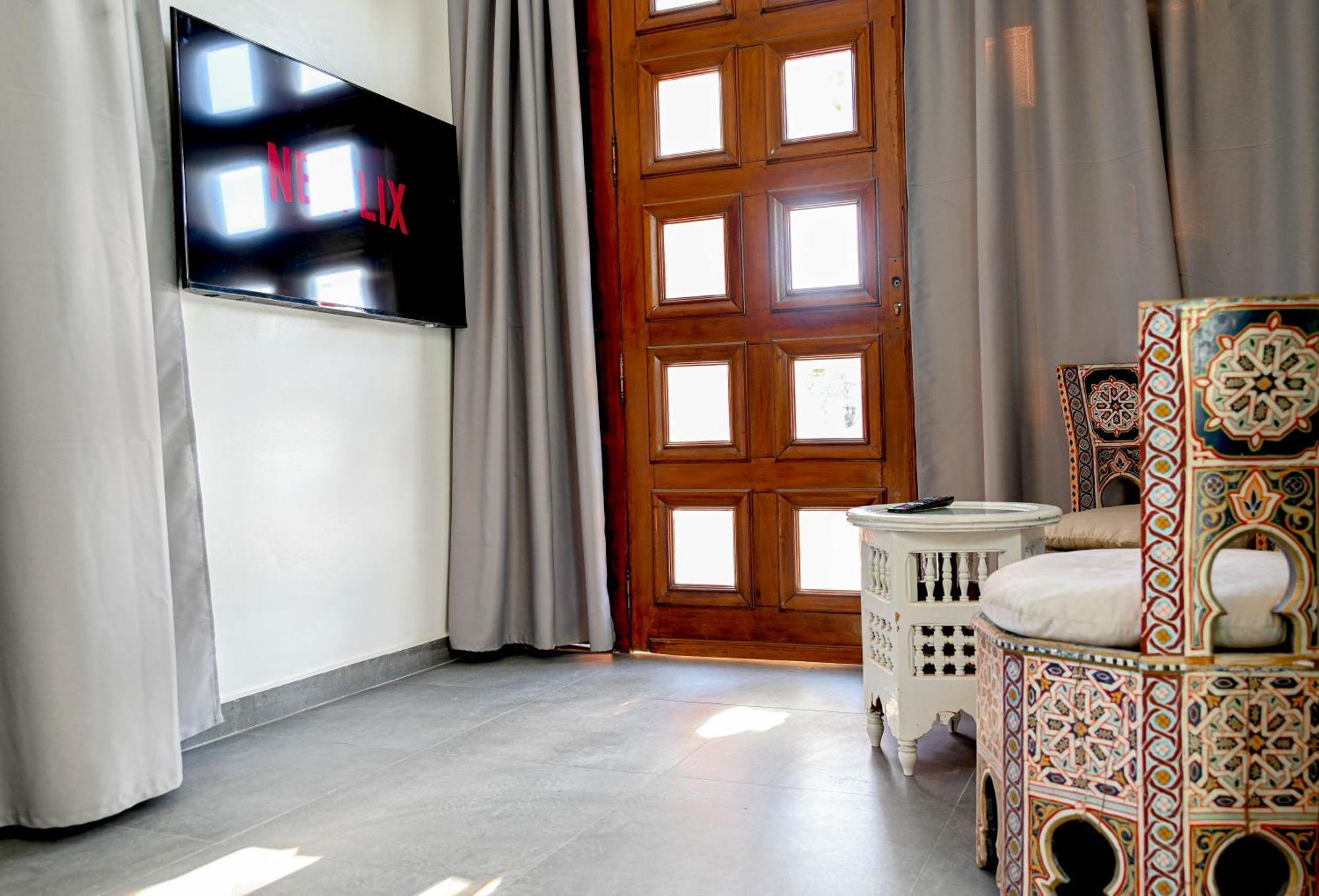 Guest House Qodwa Sidi Abdallah Ghiat Exterior photo